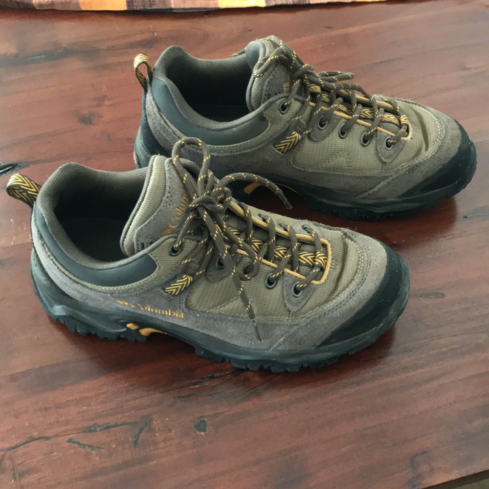 Men’s Columbia hiking shoes
